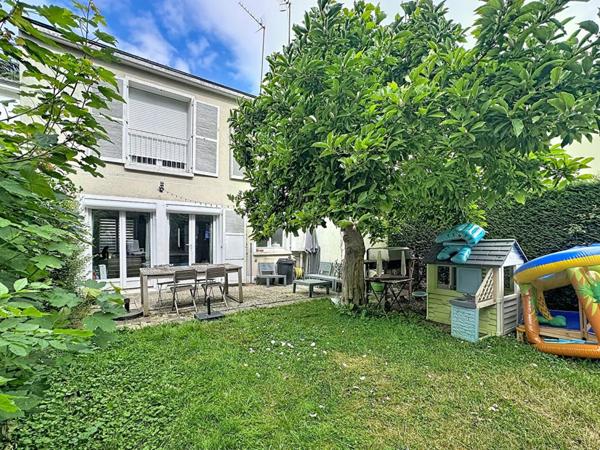 Maison coup de coeur à Bièvres  Entièrement rénovée, 3 chambres, aucun travaux à prévoir !