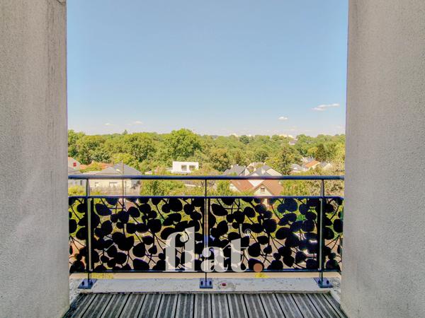 PONT DU CENS / PETIT CHANTILLY | BALCON AVEC VUE | DPE C (BBC 2013) | PARKING |