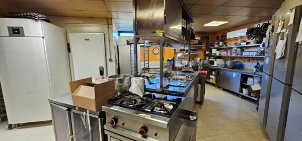 À vendre – Murs et Fonds de commerce Boulangerie / Pâtisserie / Snacking / Drive – Secteur Dole (39)