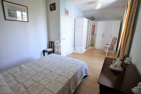 Clermont-Ferrand - Maison T4 de 120 m² avec garage et cour