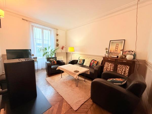 Maison avec grand potentiel au centre de freneuse