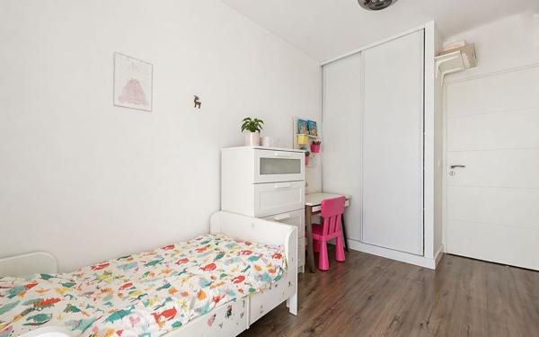 Appartement à louer    3 pièces • 71,96 m2 Maisons-Alfort