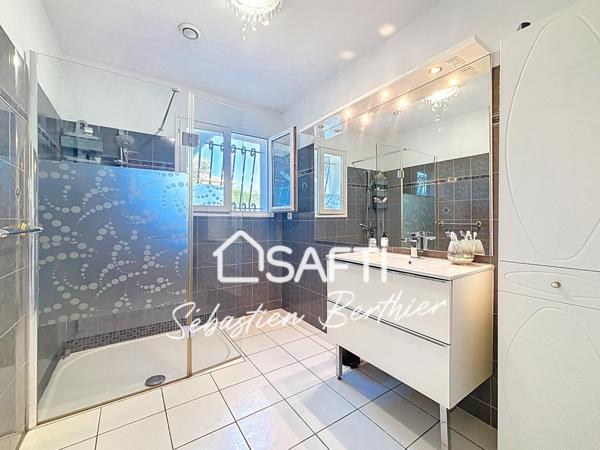 Un havre de paix à Lavaur : villa de plain-pied avec piscine et jardin