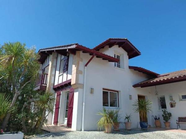 Maison à vendre |  Ahetze |  6 pièces | 200 m²