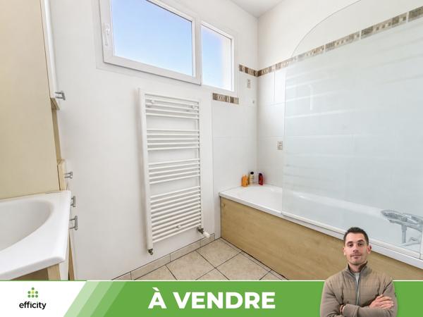 Appartement
         3 pièces
        - 50 m² 90 000 € *