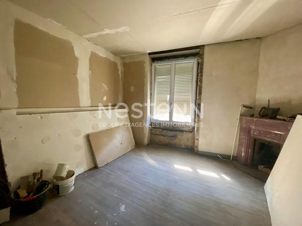 Immeuble avec deux appartements et garage - La Chèze (22210)