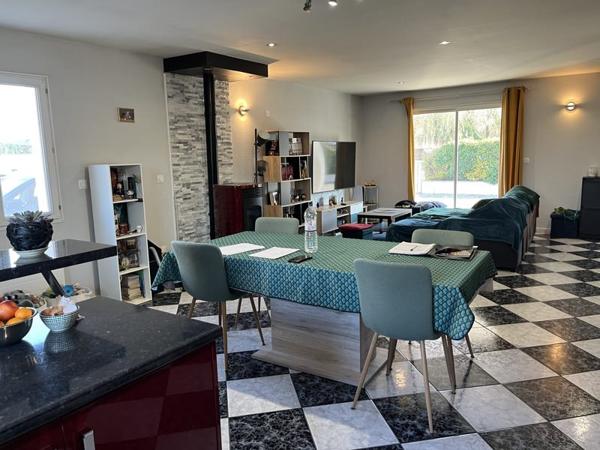 Maison à vendre |  L'Isle-d'Espagnac |  4 pièces | 105 m²