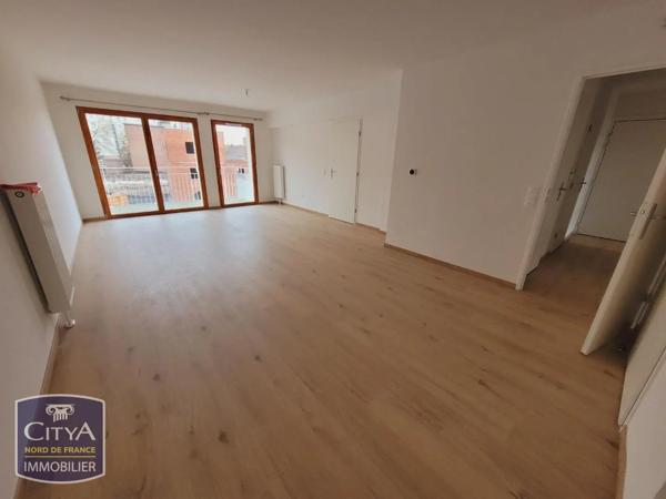 Appartement à louer 4 pièces 87.9m² Lille (59000)