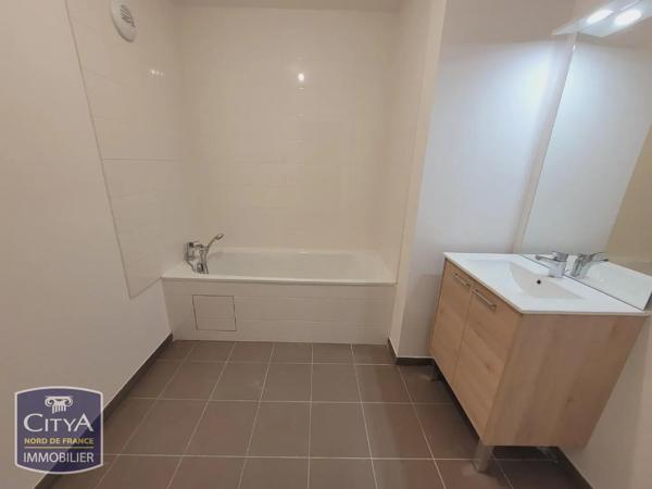 Appartement à louer 4 pièces 87.9m² Lille (59000)