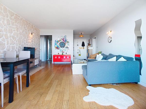 Vue panoramique sur Angers : superbe appartement T3 rénové avec balcon et ascenseur