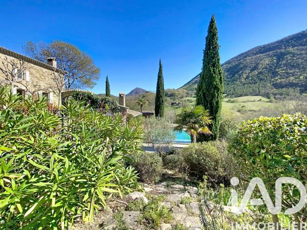 Maison à vendre 9 pièces 343 m² Comps