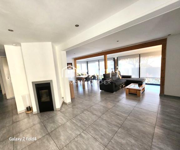 Maison de plain-pied de 100 m² sur 690 m² de terrain