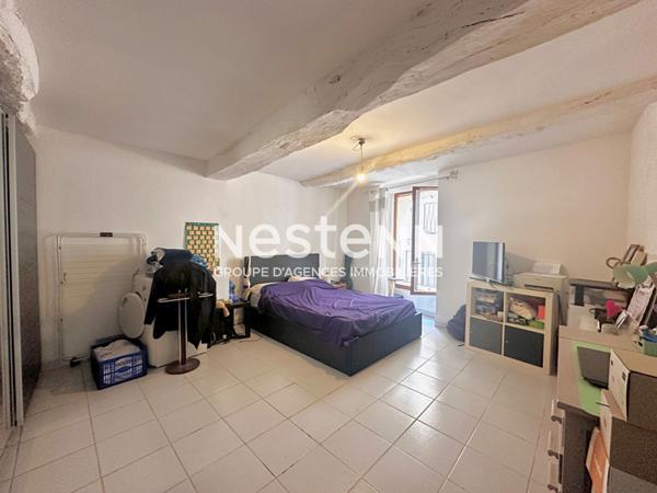 Appartement 2 pièces 48 m² + cave POURRIERES (83910)