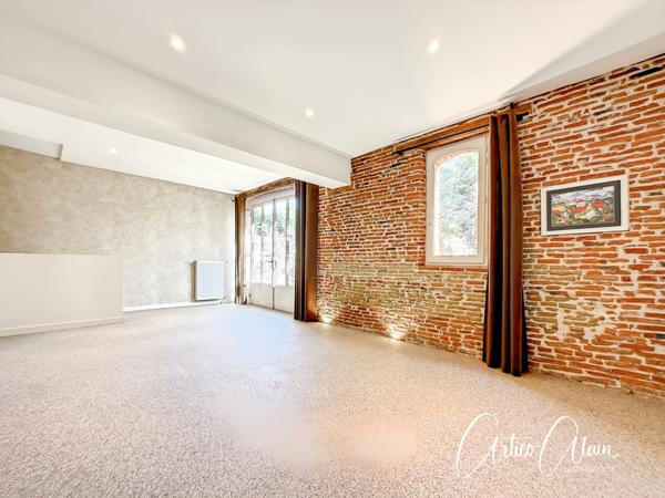 Dpt Haute Garonne (31), à vendre proche de VILLEFRANCHE DE LAURAGAIS belle demeure et gîte