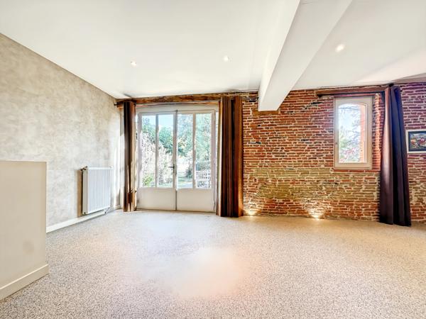 Dpt Haute Garonne (31), à vendre proche de VILLEFRANCHE DE LAURAGAIS belle demeure et gîte