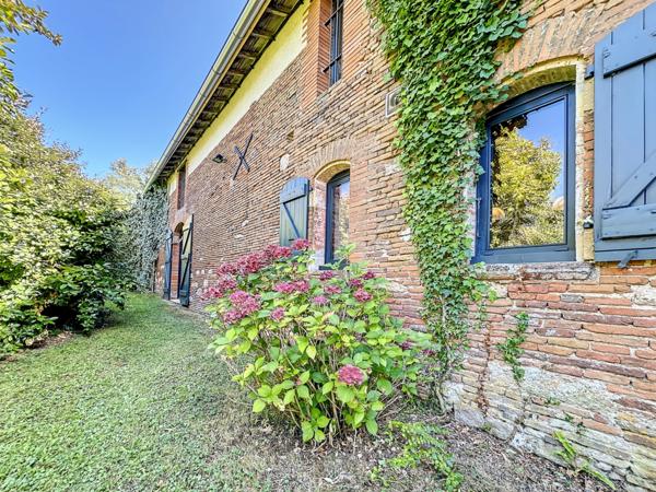 Dpt Haute Garonne (31), à vendre proche de VILLEFRANCHE DE LAURAGAIS belle demeure et gîte