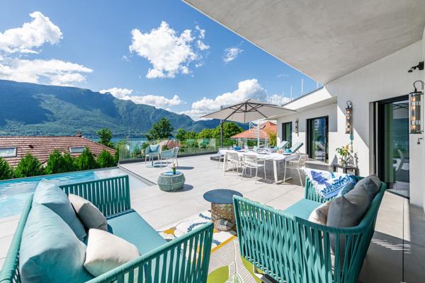 Tresserve — Élégance contemporaine et panorama spectaculaire sur le Lac du Bourget