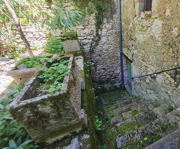 Maison de caractère un havre de paix au coeur de la ville. Lectoure