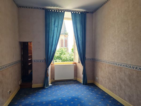 Maison de caractère un havre de paix au coeur de la ville. Lectoure