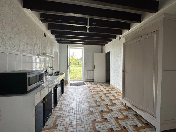 Rare sur le secteur ! Longère implantée sur son terrain de près de 4h².