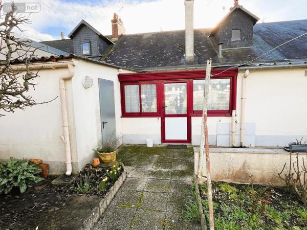 Maison à vendre à Sainte-Jamme-sur-Sarthe dans la Sarthe (72380), ref : 72126-3152