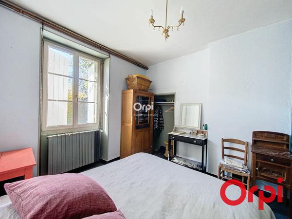 Maison à vendre    4 pièces •  Meillant