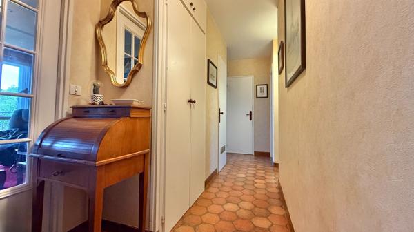 Appartement Corbeil Essonnes 4 pièce(s) 89.24 m2