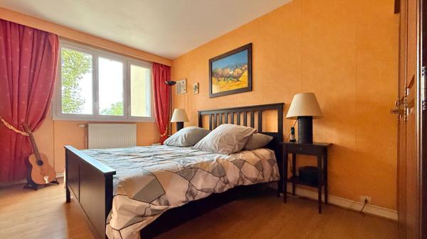 Appartement Corbeil Essonnes 4 pièce(s) 89.24 m2