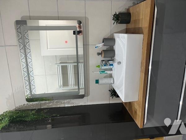 A la limite de DIJON-LONGVIC, bel appartement sur terrasse av cave et garage.