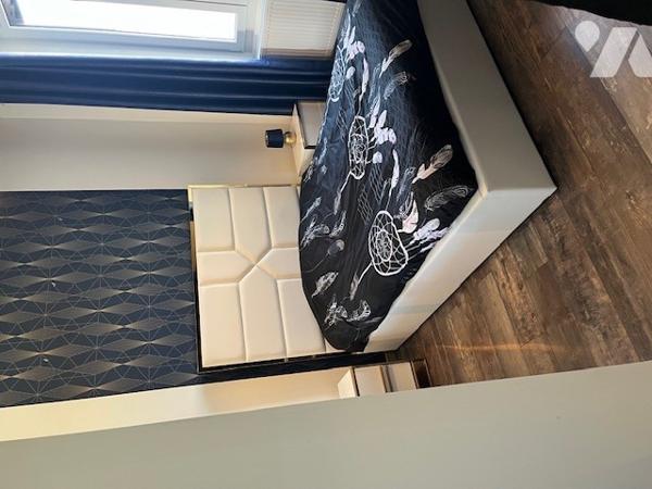 A la limite de DIJON-LONGVIC, bel appartement sur terrasse av cave et garage.