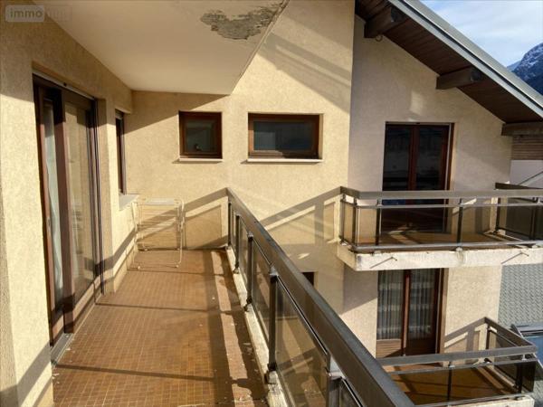 Duplex à vendre à Saint-Jean-de-Maurienne en Savoie (73300), ref : 73046-1066836