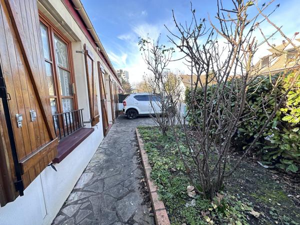 Maison à VILLETANEUSE (93430)