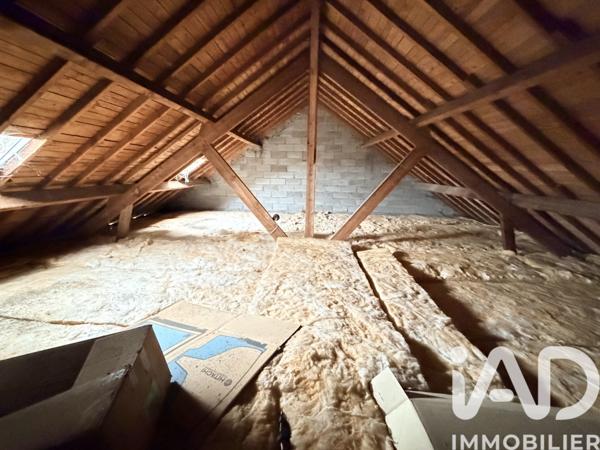 Maison à vendre 6 pièces 180 m² Saint-Étienne-de-Montluc