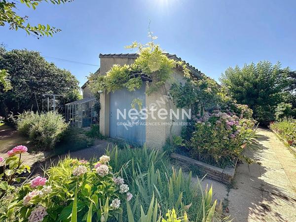 Villa individuelle 6 pièces, 5 chambres, dont 3 de plain-pied, garage, carport pour camping-car, jardin et piscine