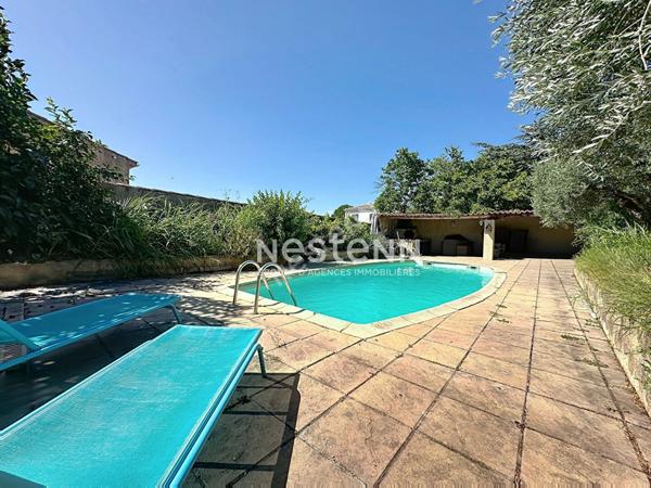 Villa individuelle 6 pièces, 5 chambres, dont 3 de plain-pied, garage, carport pour camping-car, jardin et piscine