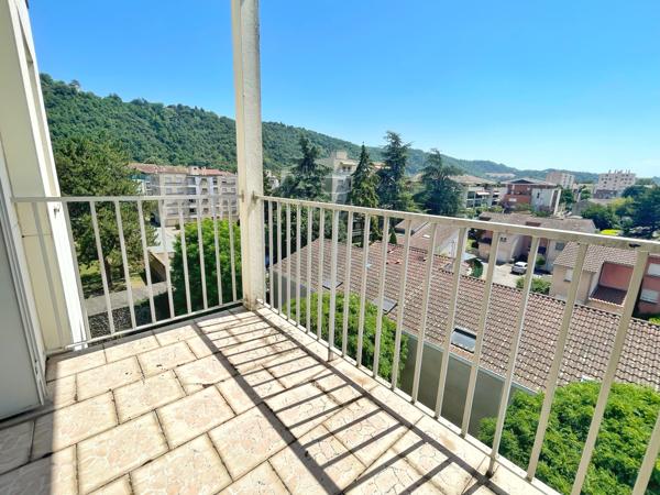 Appartement 3 pièce(s) 1 chambre(s) 58 m²
