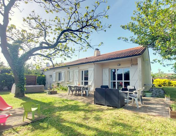 Maison de plain pied - centre bourg Le Loroux Bottereau - 4 pièce(s) - 97 m²
