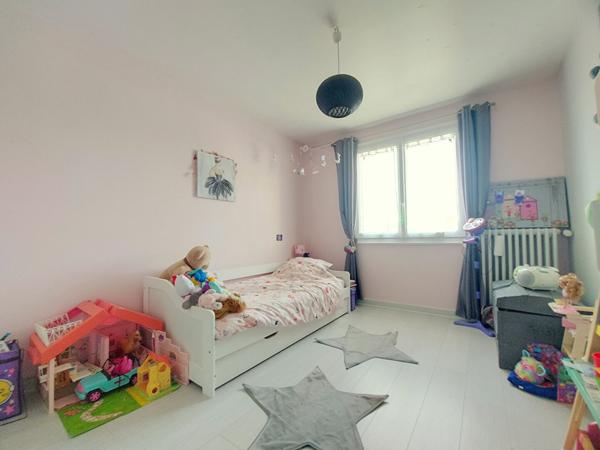 Maison de plain pied - centre bourg Le Loroux Bottereau - 4 pièce(s) - 97 m²