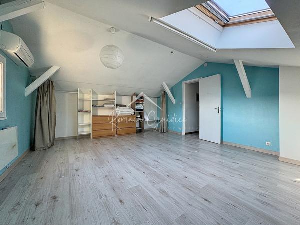 Saint-Georges-de-Luzençon (12100) MAISON F6 136 M² AVEC STUDIO INDÉPENDANT