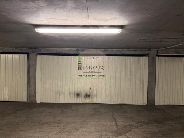 Parking
        
        - 24 m² Exclusivité 80 000 € *