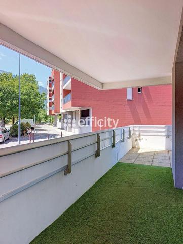 Appartement
         3 pièces
        - 65 m² Exclusivité 174 000 € *