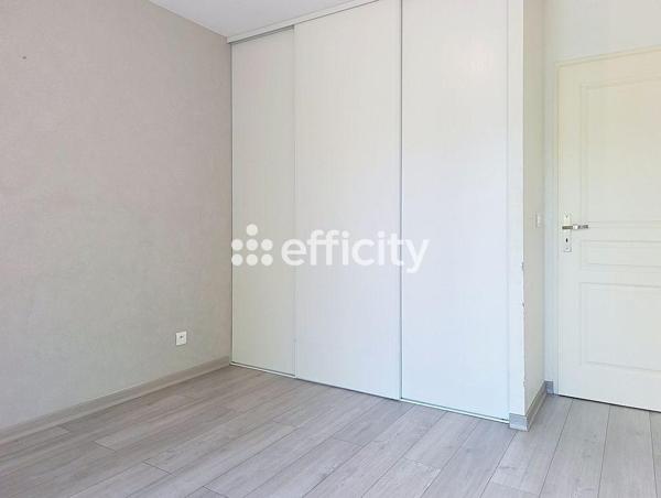 Appartement
         3 pièces
        - 65 m² Exclusivité 174 000 € *