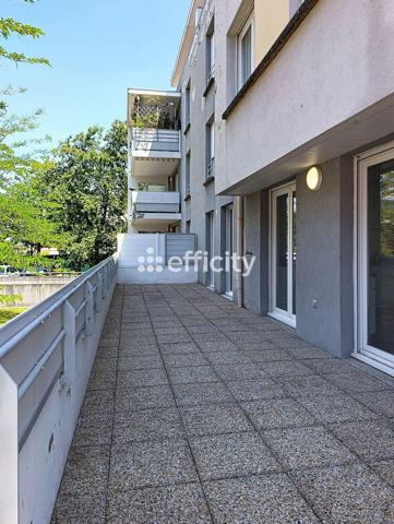 Appartement
         3 pièces
        - 65 m² Exclusivité 174 000 € *
