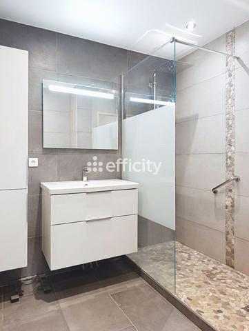 Appartement
         3 pièces
        - 65 m² Exclusivité 174 000 € *