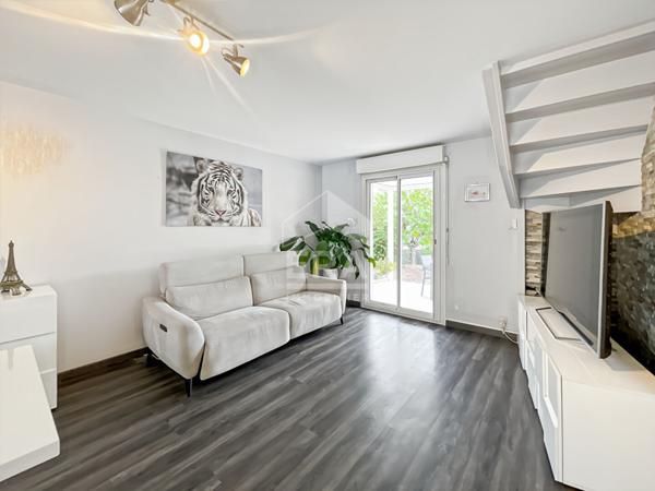 VILLA INDIVIDUELLE 4 PIECES AVEC PISCINE