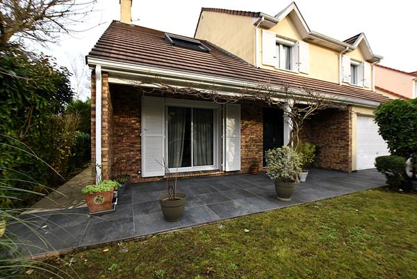 Maison à vendre à Saint-Germain-lès-Corbeil - Référence 8953