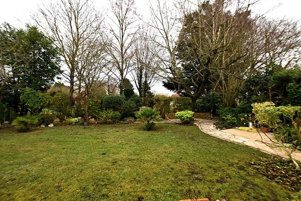 Maison à vendre à Saint-Germain-lès-Corbeil - Référence 8953