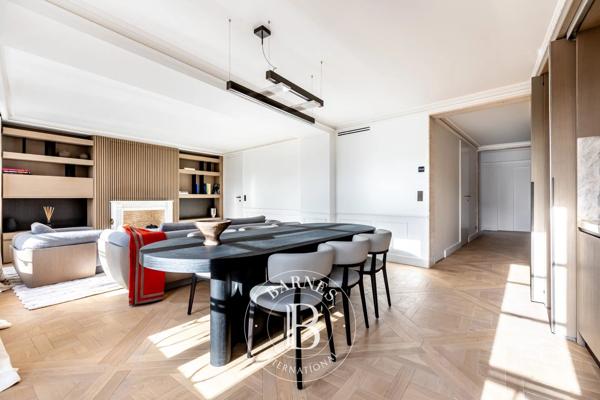 Paris 8ème, Appartement 1 Chambre -  75 m² à vendre