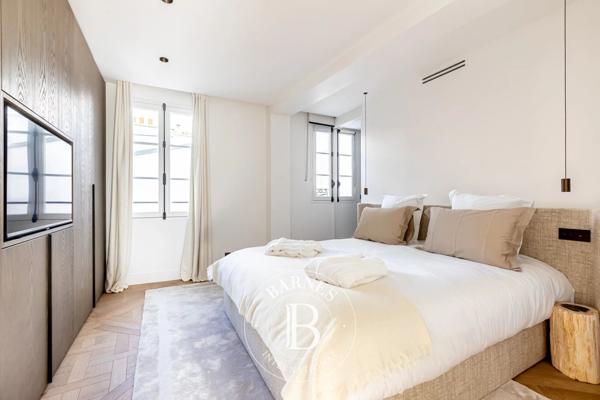 Paris 8ème, Appartement 1 Chambre -  75 m² à vendre