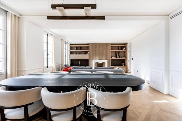 Paris 8ème, Appartement 1 Chambre -  75 m² à vendre